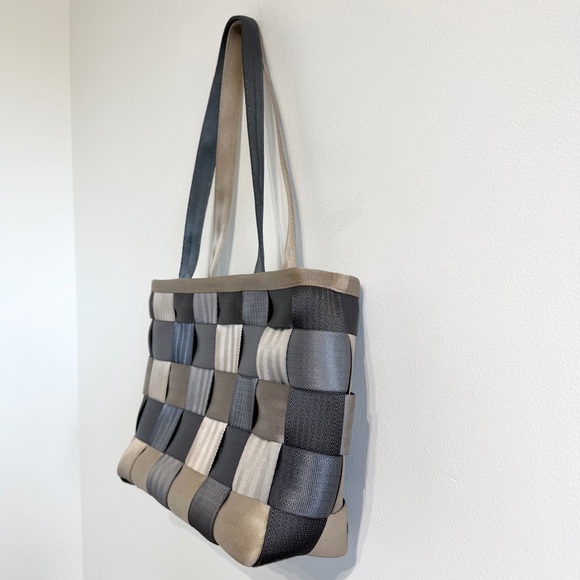 Harvey’s Seatbelt Bag Treecycle large satchel neutral multi-color woven - Picture 5 of 14